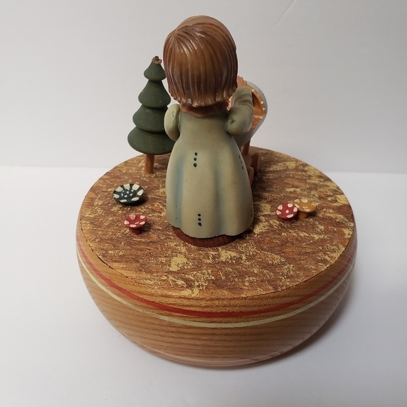 Reuge Swiss Musical Movement Music Box Brahms Lullaby Girl Baby Tree Mushroom 🍄 - Picture 6 of 9